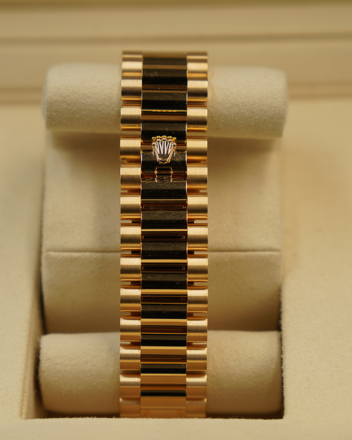 2026 New Rolex DayDate Yellow Gold Green Ombre 228238