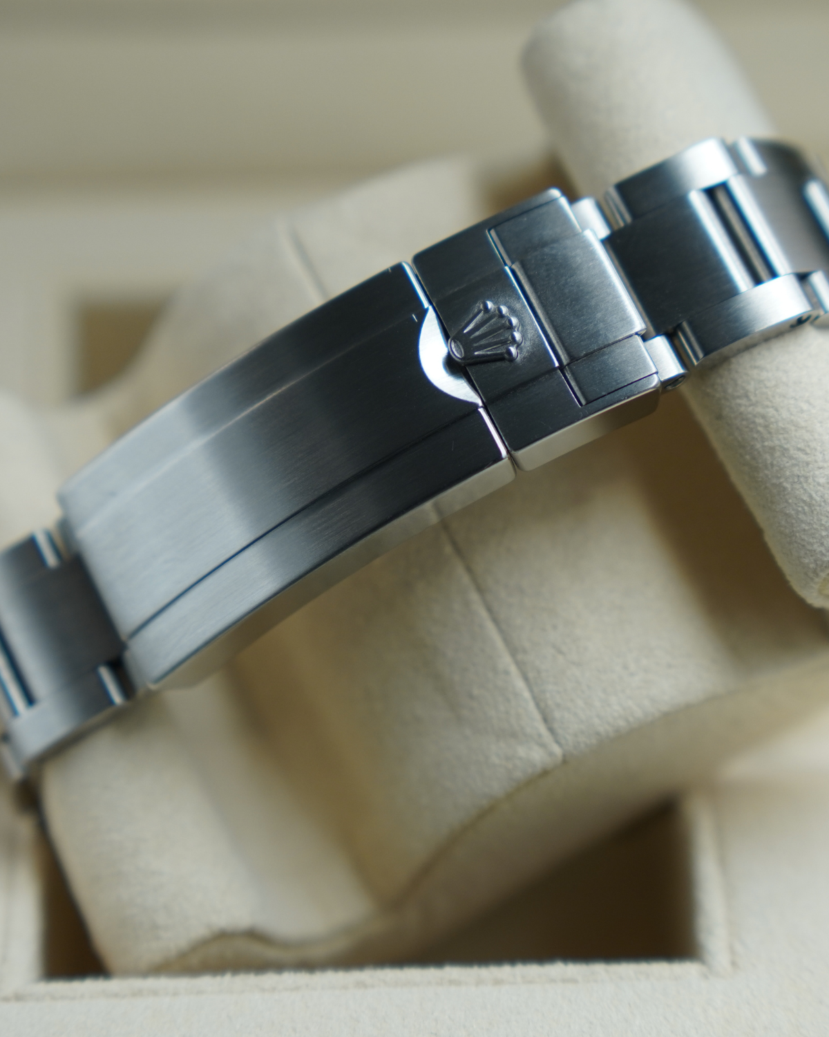 2016 Rolex Submariner "Hulk" 116610LV Discontinued