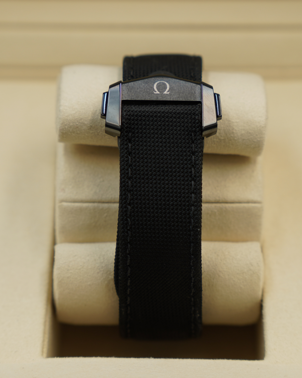 Omega Speedmaster Dark Side of the Moon Black