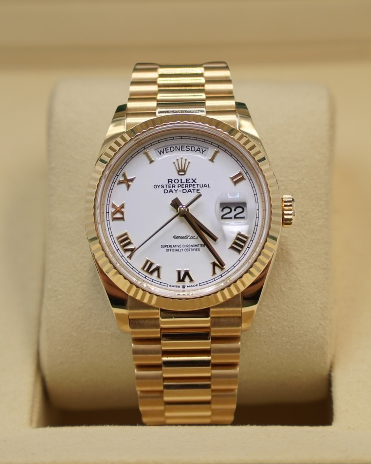 Rolex DayDate 36mm Gold White Roman Dial 128238